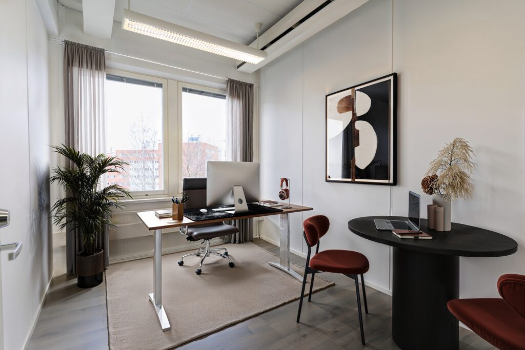 Virtuaalistailattu työhuone